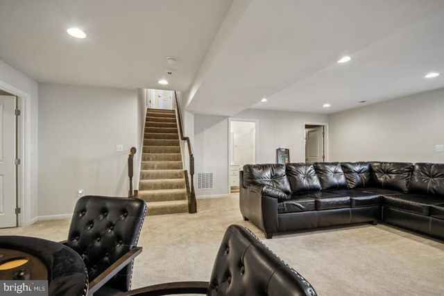 5821 SPRUCE VALLEY DR, Fredericksburg, VA 22407