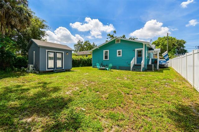 111 W IDA STREET, Tampa, FL 33603