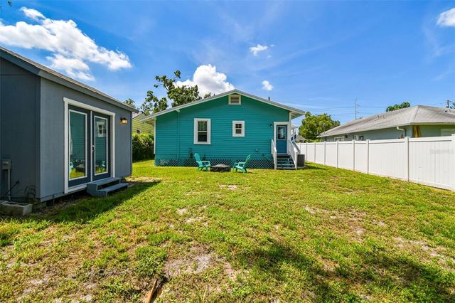 111 W IDA STREET, Tampa, FL 33603