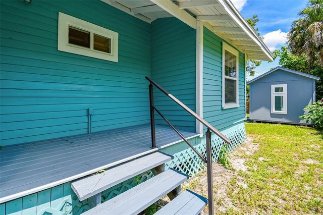 111 W IDA STREET, Tampa, FL 33603