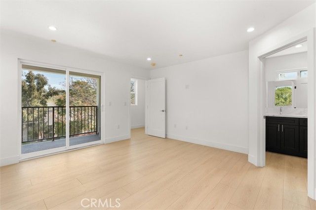 326 S Leslie Way, Los Angeles, CA 90042