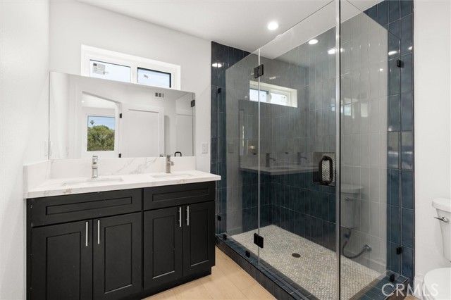 326 S Leslie Way, Los Angeles, CA 90042