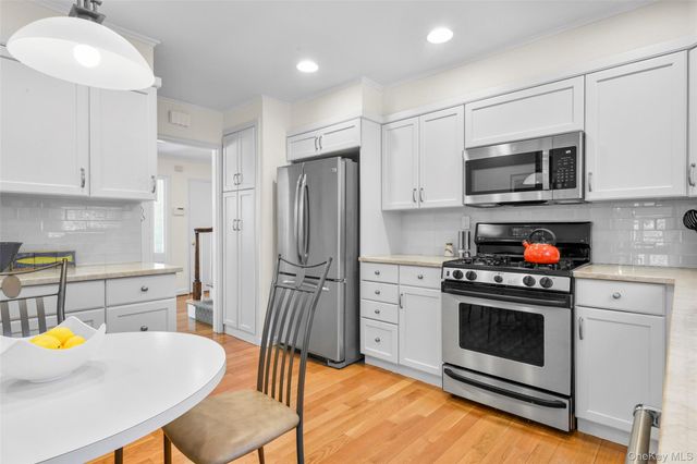 1 Highridge Road, Larchmont, NY 10538