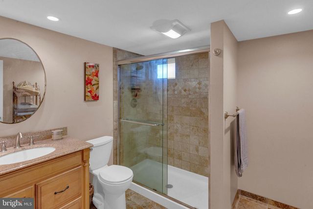 41 ENDICOTT RD, Hamilton, NJ 08690