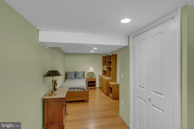 41 ENDICOTT RD, Hamilton, NJ 08690