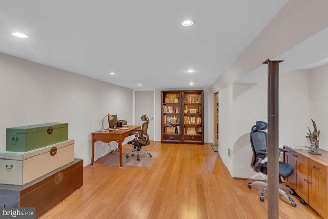 41 ENDICOTT RD, Hamilton, NJ 08690