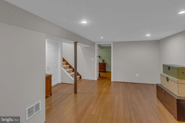 41 ENDICOTT RD, Hamilton, NJ 08690