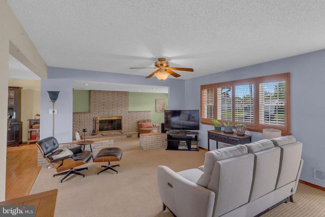 41 ENDICOTT RD, Hamilton, NJ 08690
