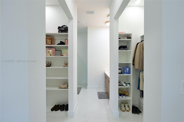 2304 NW 23rd ave, Cape Coral, FL 33993