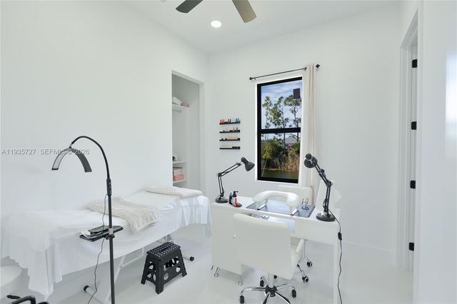 2304 NW 23rd ave, Cape Coral, FL 33993