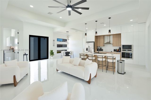 2304 NW 23rd ave, Cape Coral, FL 33993