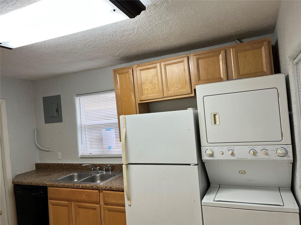 Image 11 of property listing at 720 E ANDERSON STREET 32801, Orlando, FL 32801