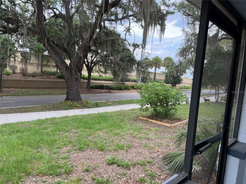 Image 18 of property listing at 720 E ANDERSON STREET 32801, Orlando, FL 32801