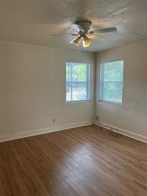 Image 27 of property listing at 720 E ANDERSON STREET 32801, Orlando, FL 32801