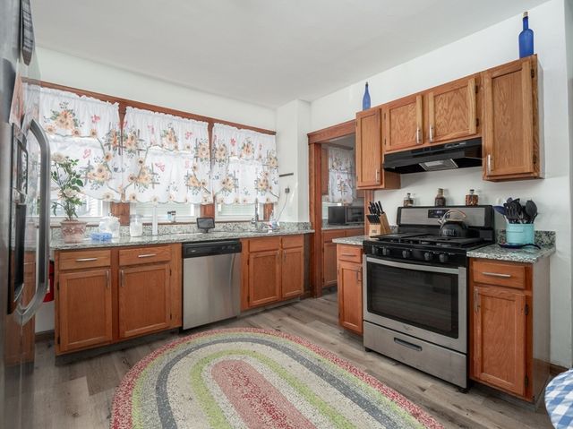 55 Central St 2, Somerville, MA 02143