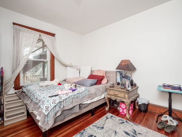 55 Central St 2, Somerville, MA 02143