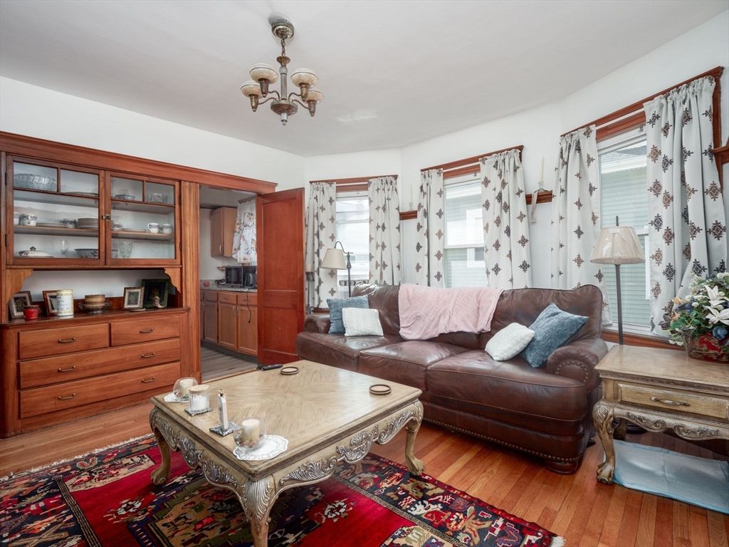 55 Central St 2, Somerville, MA 02143