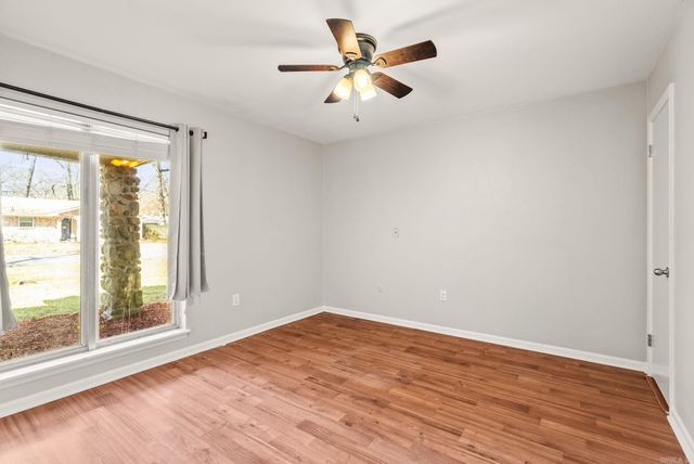 10 Forrest Lane, Conway, AR 72034