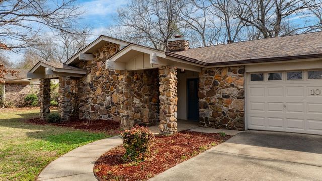 10 Forrest Lane, Conway, AR 72034