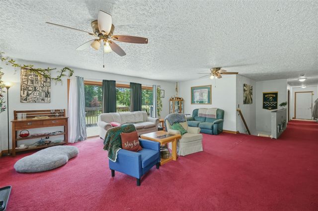 1034 130th Avenue, Wayland, MI 49348