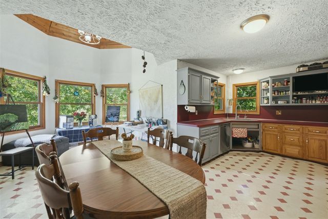 1034 130th Avenue, Wayland, MI 49348