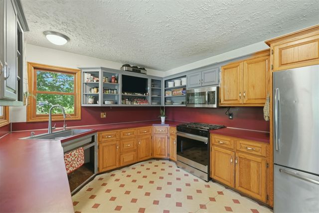 1034 130th Avenue, Wayland, MI 49348
