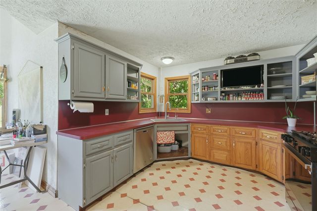 1034 130th Avenue, Wayland, MI 49348