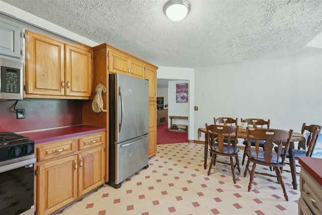 1034 130th Avenue, Wayland, MI 49348