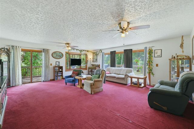 1034 130th Avenue, Wayland, MI 49348