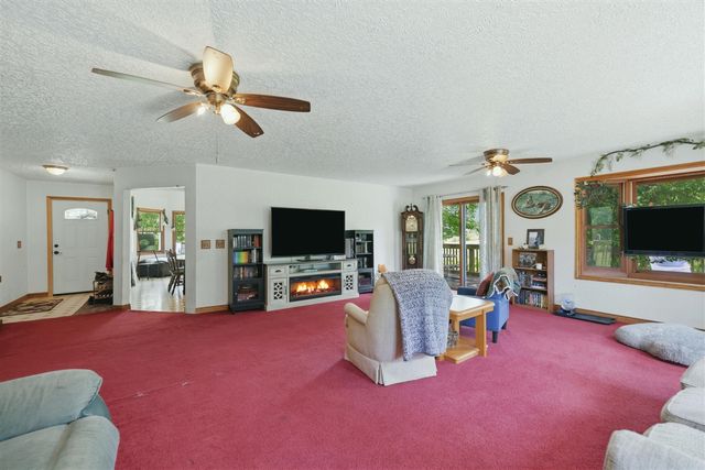 1034 130th Avenue, Wayland, MI 49348