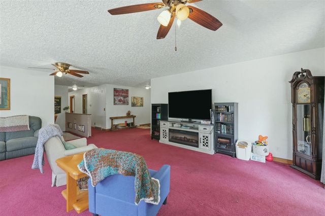 1034 130th Avenue, Wayland, MI 49348