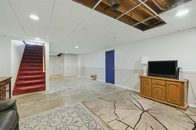 1034 130th Avenue, Wayland, MI 49348