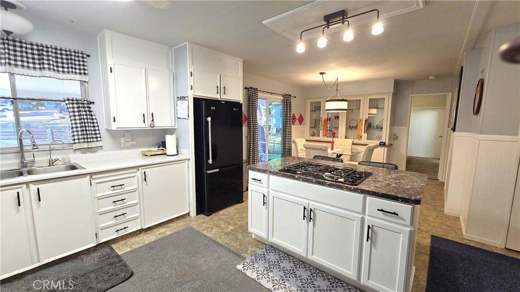 Image 13 of property listing at 14448 Drew Court, Magalia, CA 95954