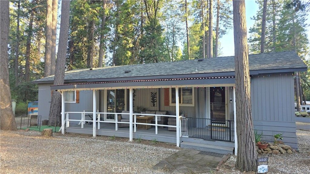 Image 3 of property listing at 14448 Drew Court, Magalia, CA 95954