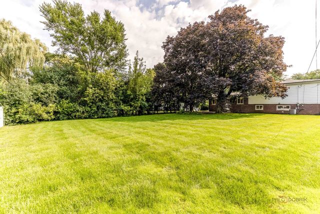 914 S Arlington Heights Road, Arlington Heights, IL 60005