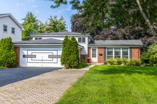 914 S Arlington Heights Road, Arlington Heights, IL 60005