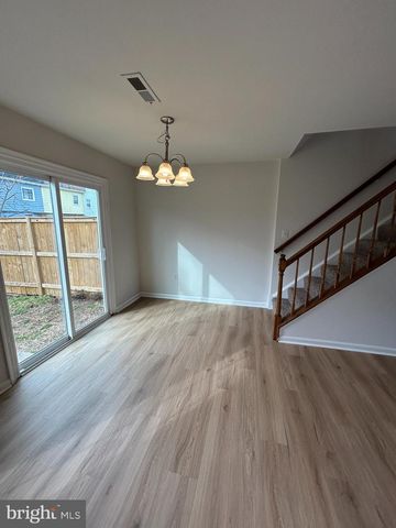 3639 MCDOWELL CT, Dumfries, VA 22026