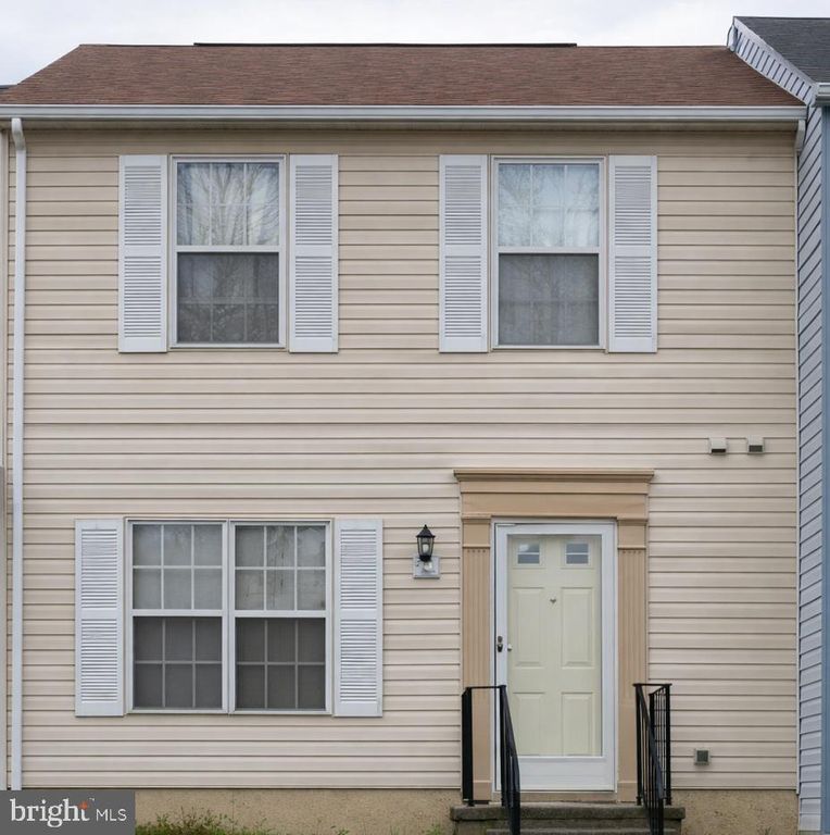 3639 MCDOWELL CT, Dumfries, VA 22026