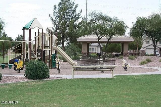 1816 E GLACIER Place, Chandler, AZ 85249