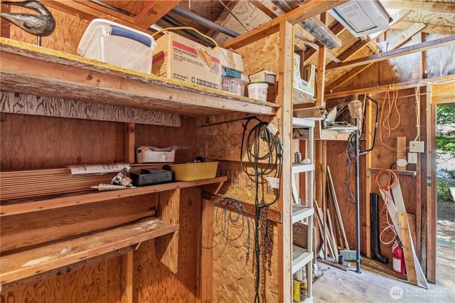 211 N Mount Christie Drive, Hoodsport, WA 98548