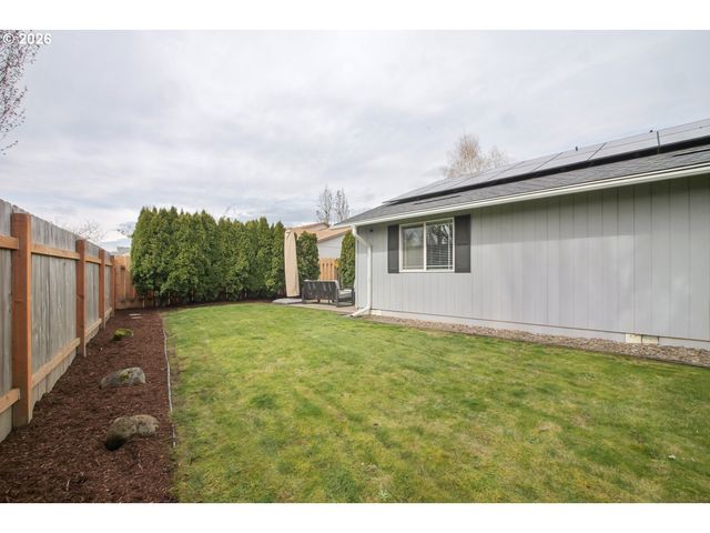 1979 Se 63RD Ave, Hillsboro, OR 97123