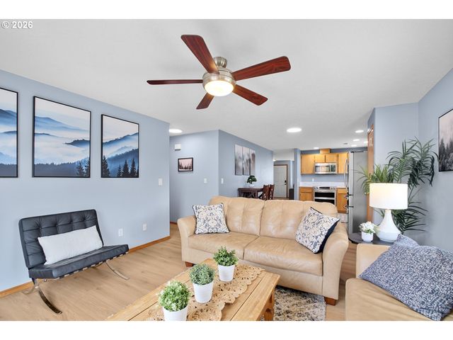 1979 Se 63RD Ave, Hillsboro, OR 97123