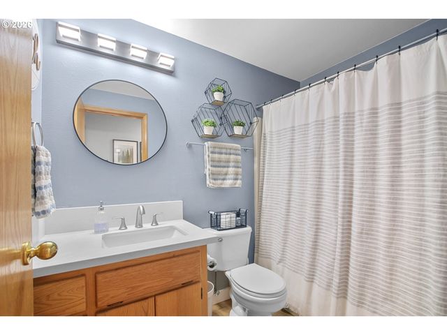 1979 Se 63RD Ave, Hillsboro, OR 97123