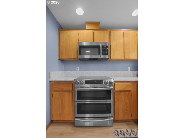 1979 Se 63RD Ave, Hillsboro, OR 97123