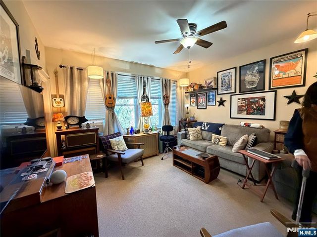 34 Feronia Way, Rutherford, NJ 07070