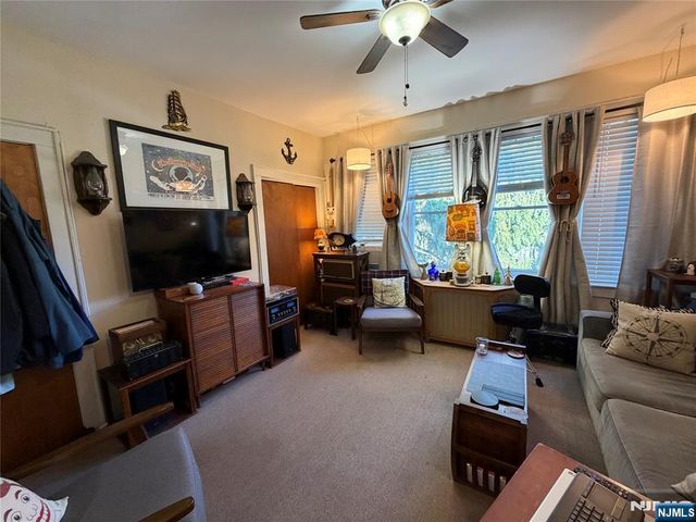 34 Feronia Way, Rutherford, NJ 07070