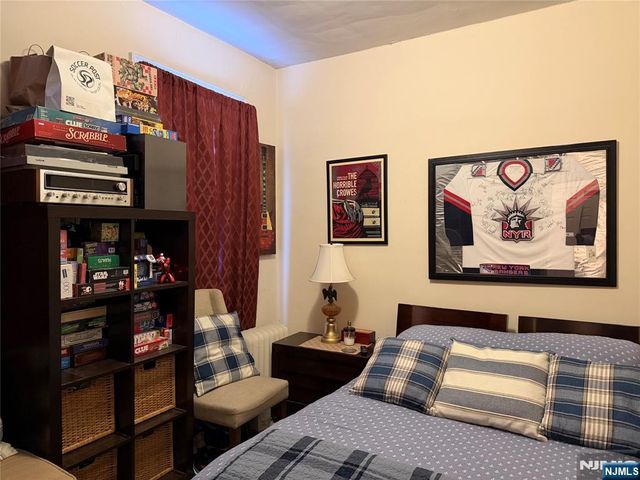 34 Feronia Way, Rutherford, NJ 07070