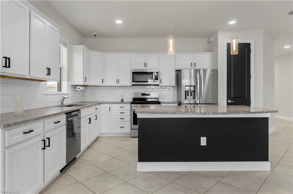 17416 Silverspur DR, PUNTA GORDA, FL 33982 — photo 4