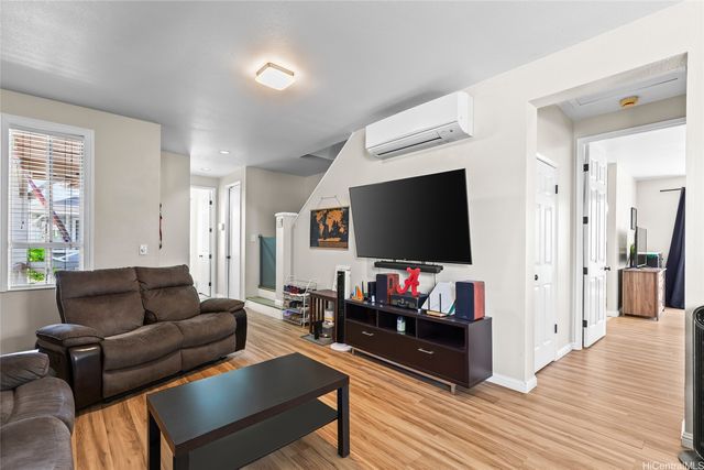 91-1017C Keokolo Street, Kapolei, HI 96707