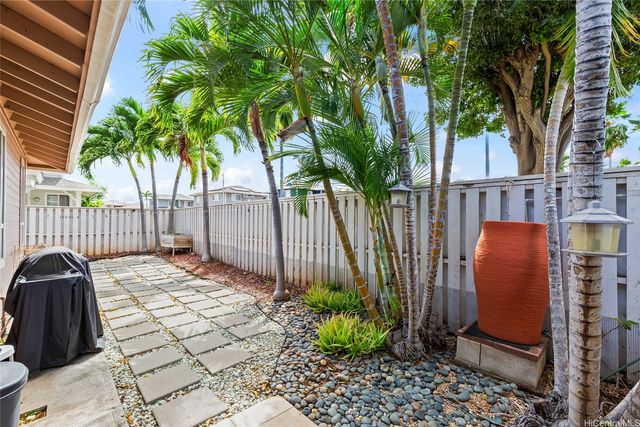 91-1017C Keokolo Street, Kapolei, HI 96707